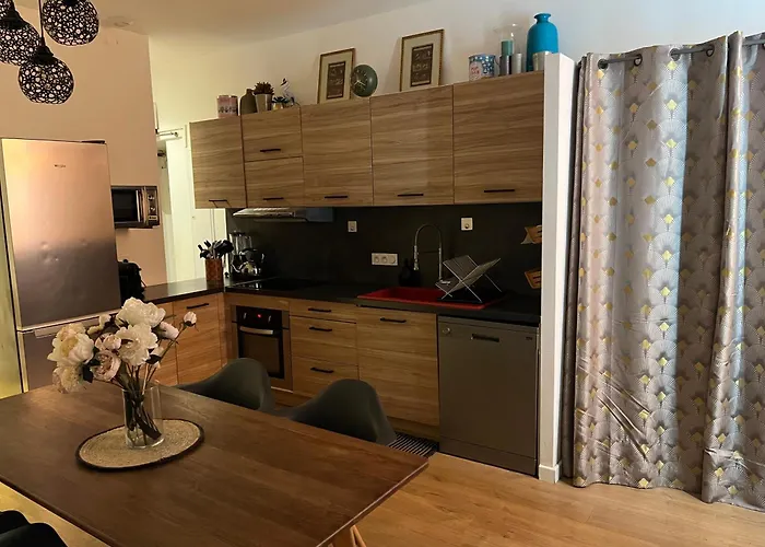 Plein Centre Avec Parking Apartment Bastia (Corsica)