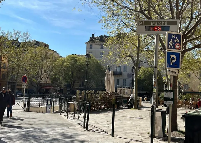 Plein Centre Avec Parking